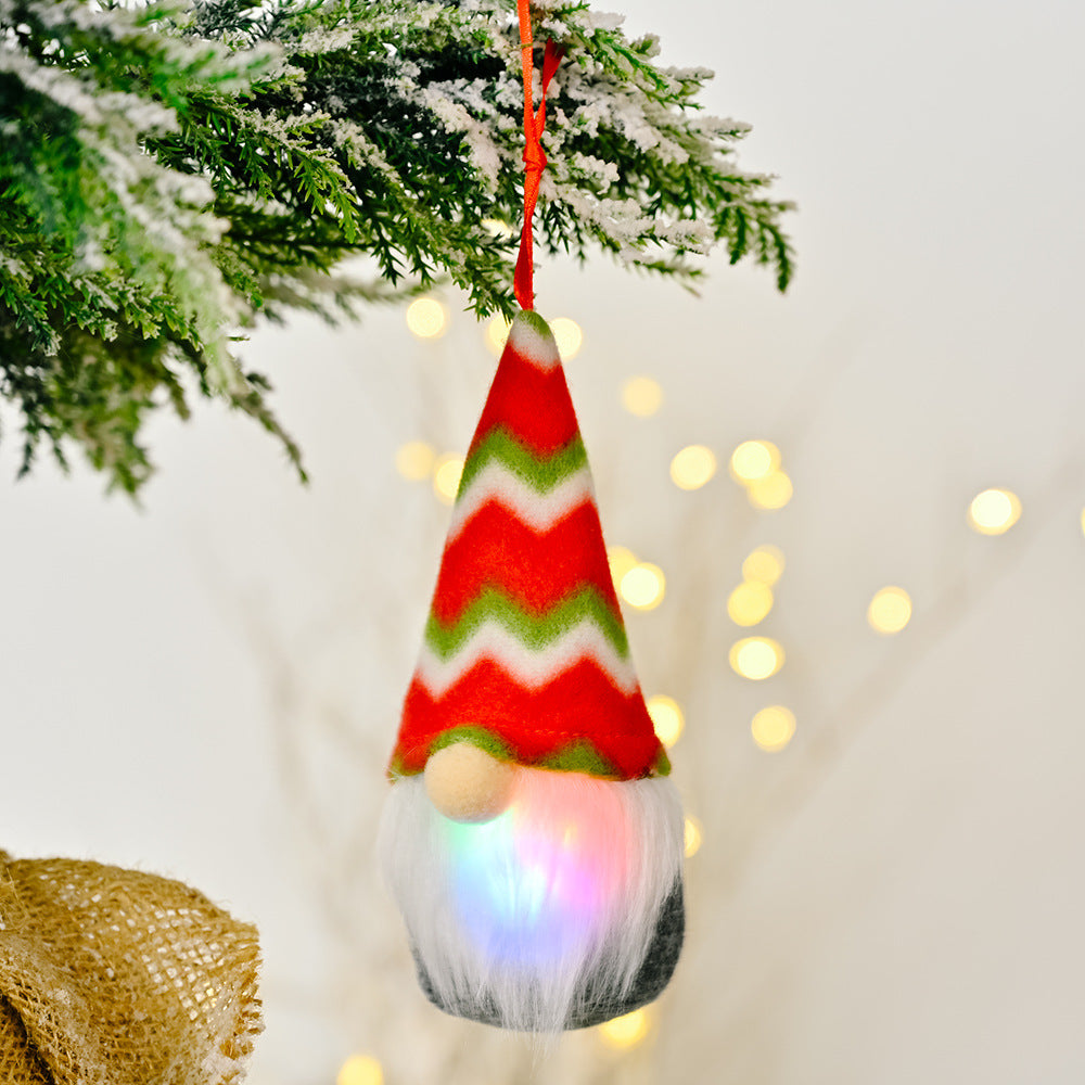 Knitted Pendant With Lights