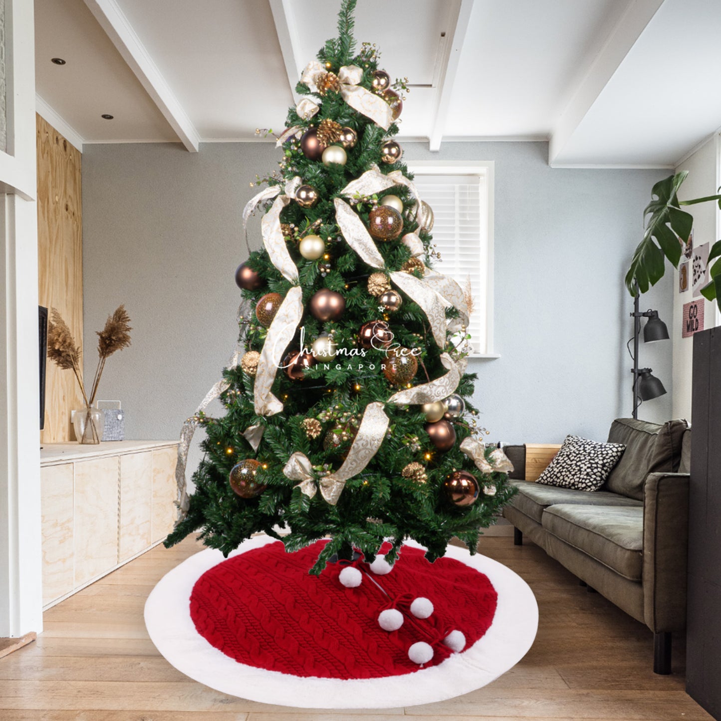 White Pompon Knitted Christmas Tree Skirt