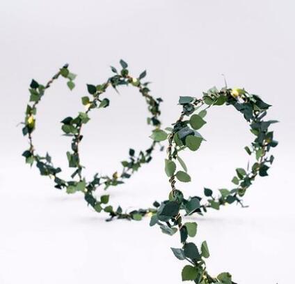 Leafs Garland