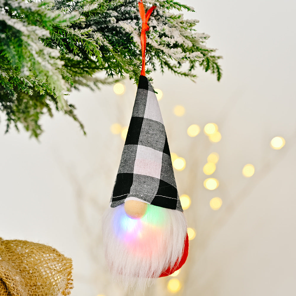 Knitted Pendant With Lights