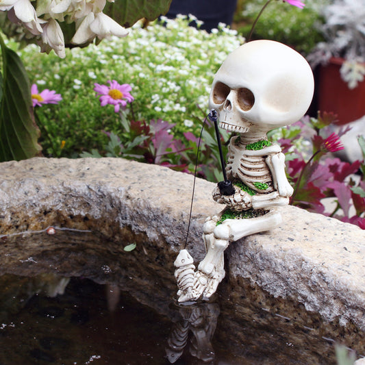 Skeleton Aquarium Courtyard